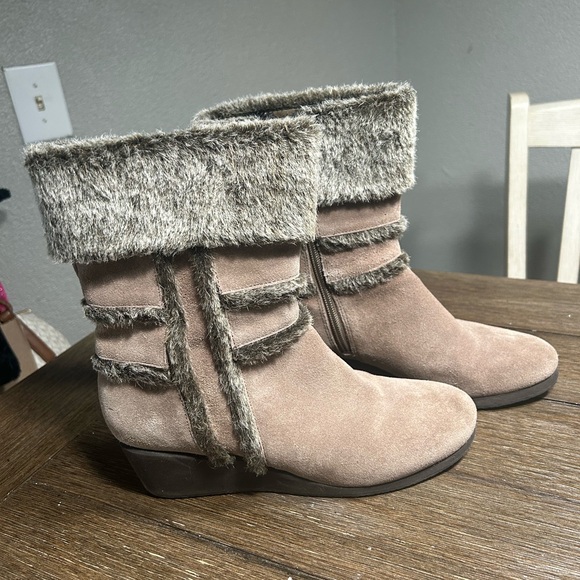 Easy Spirit Esbrandia Leather wedged boots size 8 - Picture 3 of 10